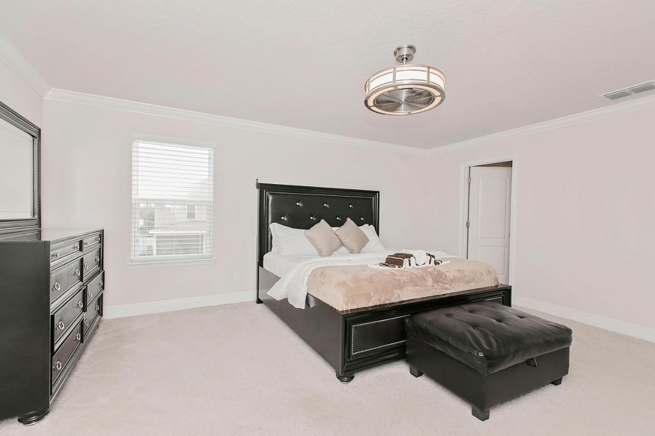 Spacious 4 Bed Home Near Orlando Gated Pool Access 산퍼드 외부 사진