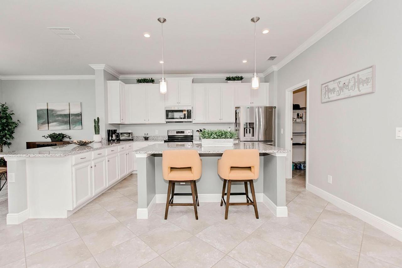 Spacious 4 Bed Home Near Orlando Gated Pool Access 산퍼드 외부 사진