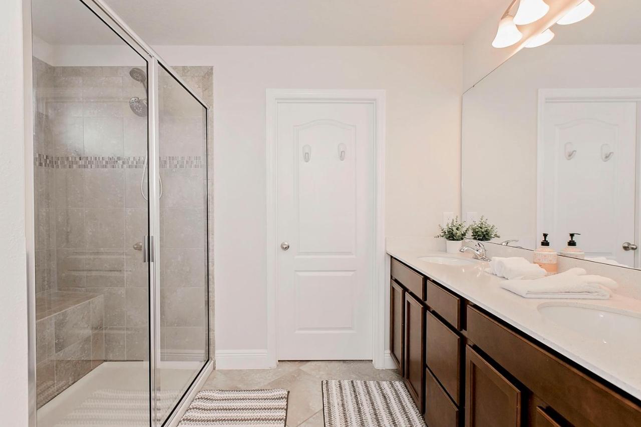 Spacious 4 Bed Home Near Orlando Gated Pool Access 산퍼드 외부 사진